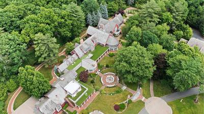 Yankee Candle owner lists Mass. estate for $23 Million