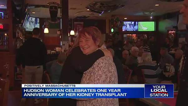 Two women celebrate anniversary of life-saving kidney donation after parking lot meeting