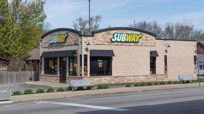 Subway to slash prices of footlong sandwiches, temporarily 