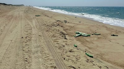 Nantucket bracing for more beach debris after remaining chunk of turbine blade crashes into ocean
