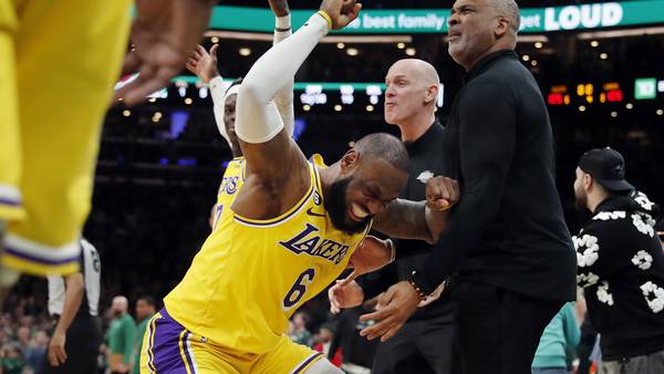 LeBron James, Lakers furious after missed foul in loss vs. Celtics