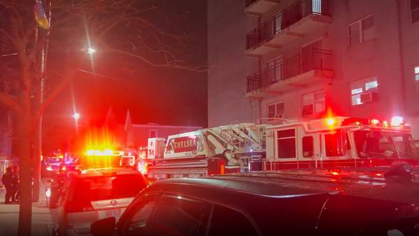 6 displaced after fire in Chelsea apartment building 