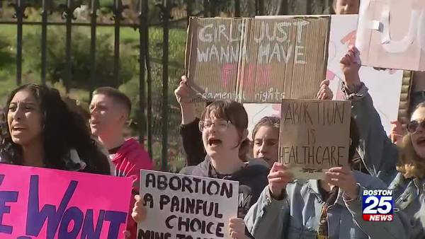 Competing protests at State House over Roe v. Wade