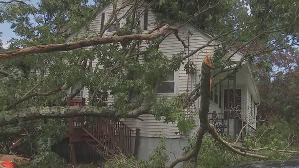 Homeowners stunned after confirmed tornado strikes Stoughton neighborhood