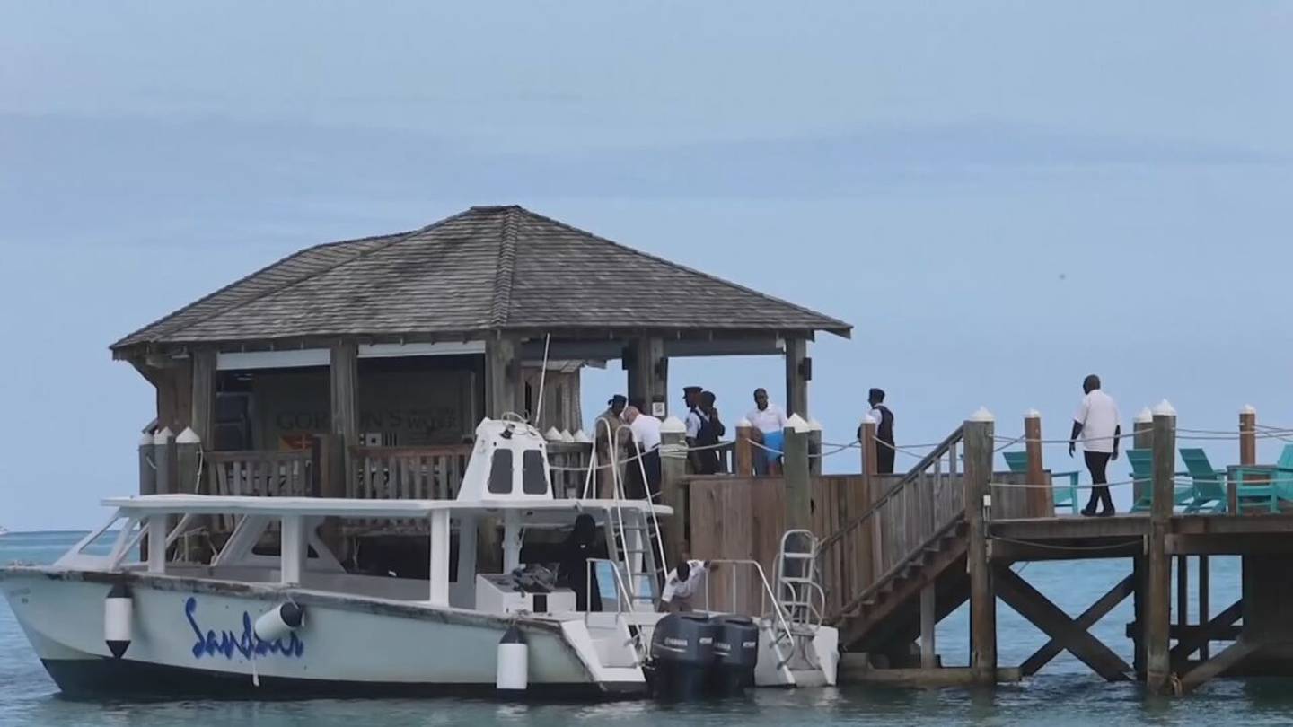 波士顿女子在巴哈马度假时遭到鲨鱼袭击致命