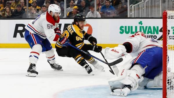 Pastrnak gets 49th goal, Bruins top Montreal, 5th win in row 