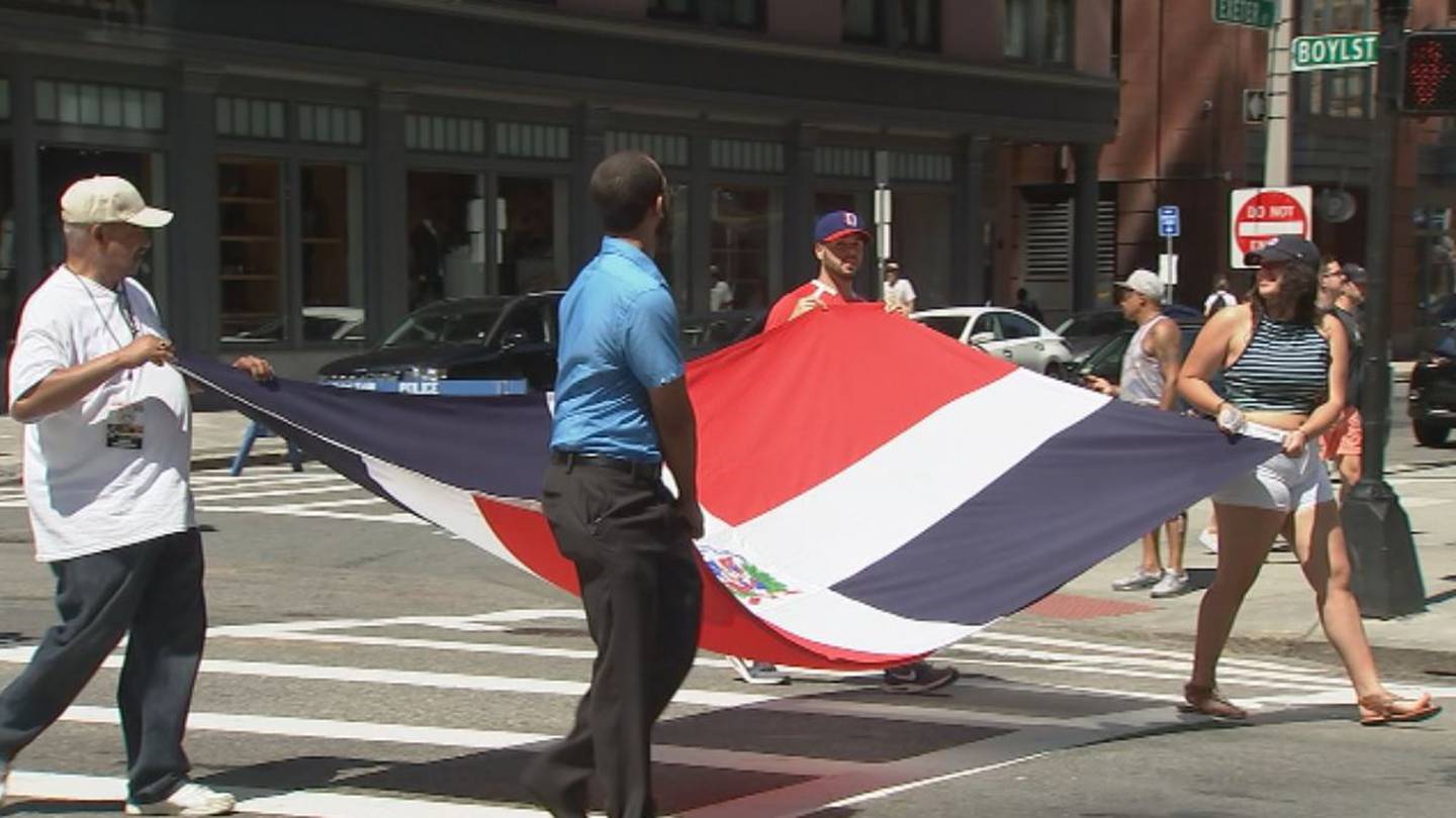 Thousands show up for Dominican Parade Boston 25 News