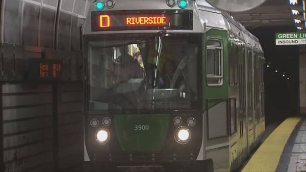 MBTA: Green Line Service resumes after earlier delays due to ‘power problem’ 