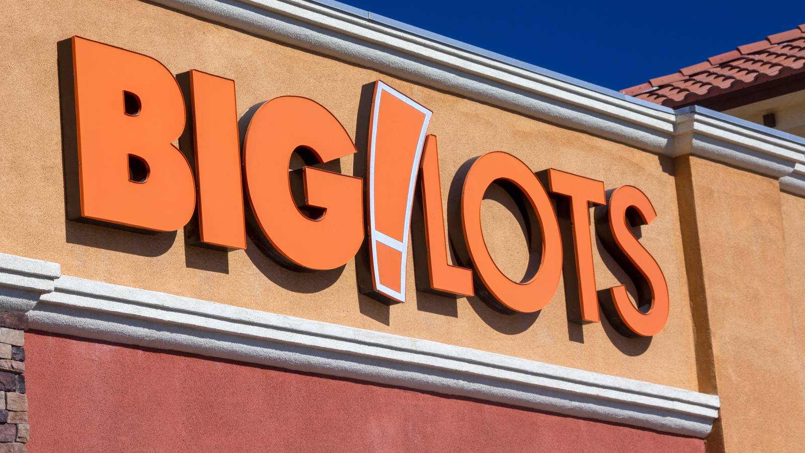 Big Lots to close as many as 315 locations, not 35 Boston 25 News