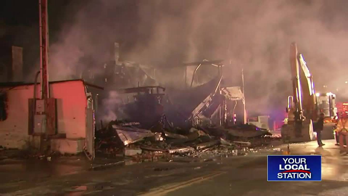 Raging blaze reduces Lowell auto body shop to pile of charred debris – Boston 25 News