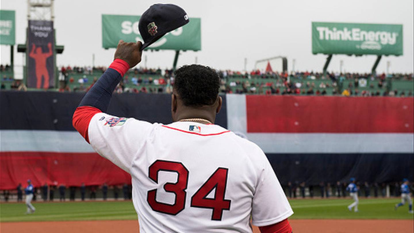 David Ortiz thanks family, former teammates and fans, as No. 34 is retired