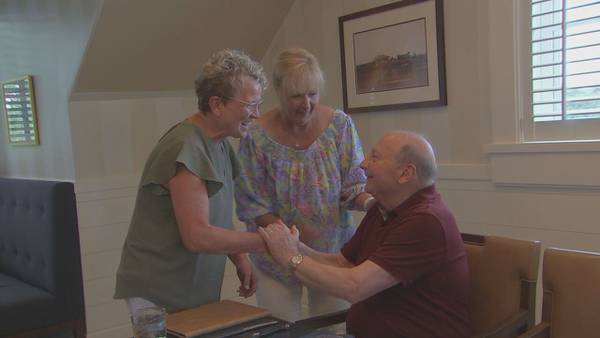 Retired school teacher meets nurses who saved his life at Rolling Stones concert