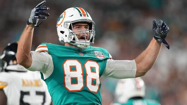 Report: Patriots sign former Dolphins tight end Mike Gesicki to bolster offense
