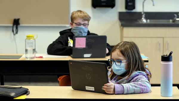 Health expert recommends surgical masks for kids at school