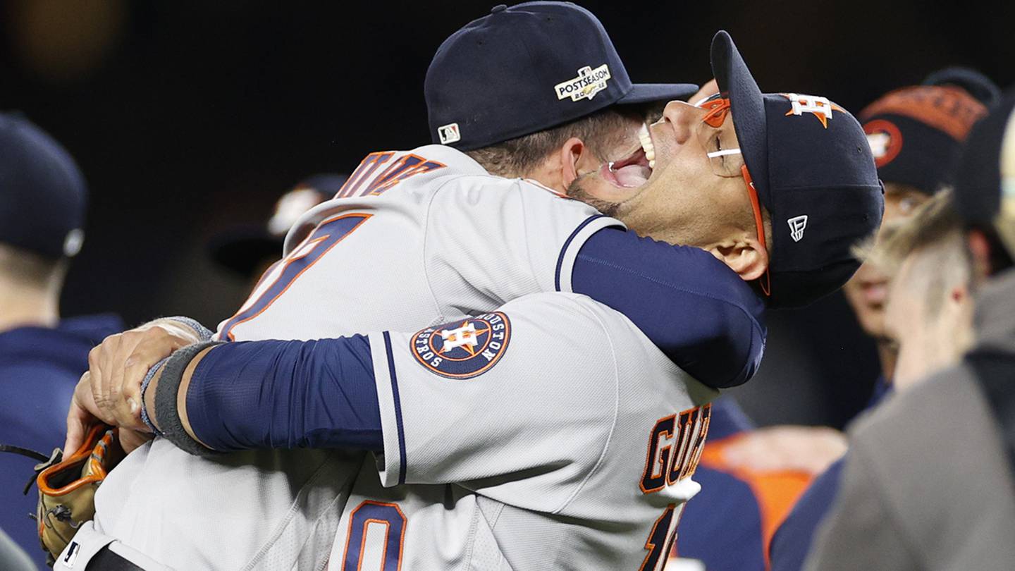 In photos: Houston Astros sweep New York Yankees in American