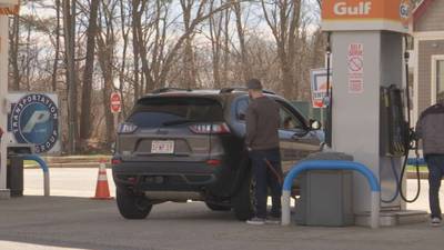 New free app promises to save drivers hundreds of dollars at the pump