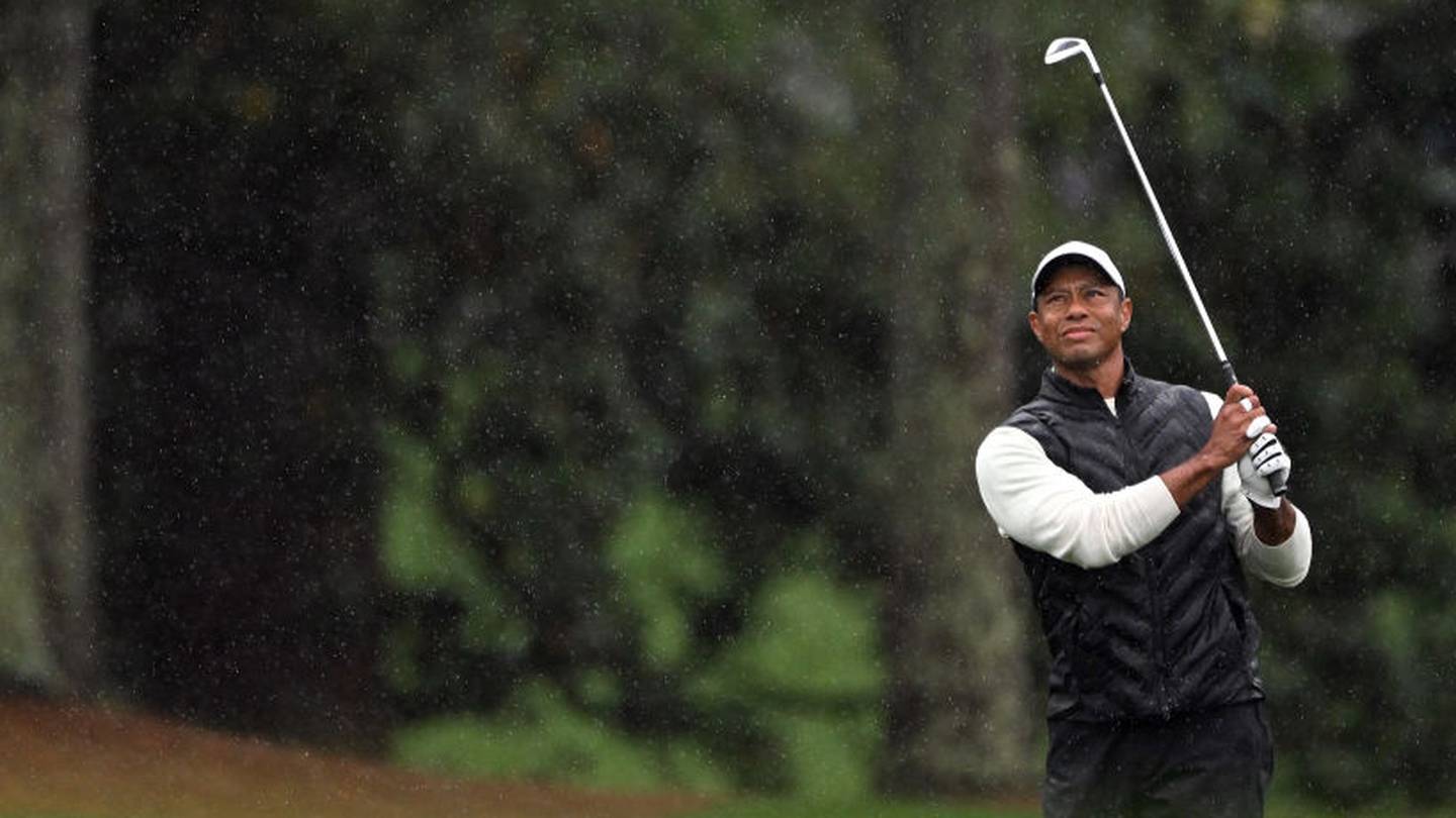 Tiger Woods Withdraws from 2023 Masters Tournament Due to Foot Injury