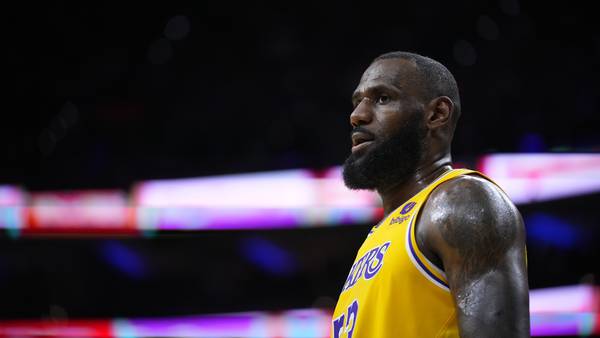Lakers' early-season issues again highlight pressure placed on LeBron James