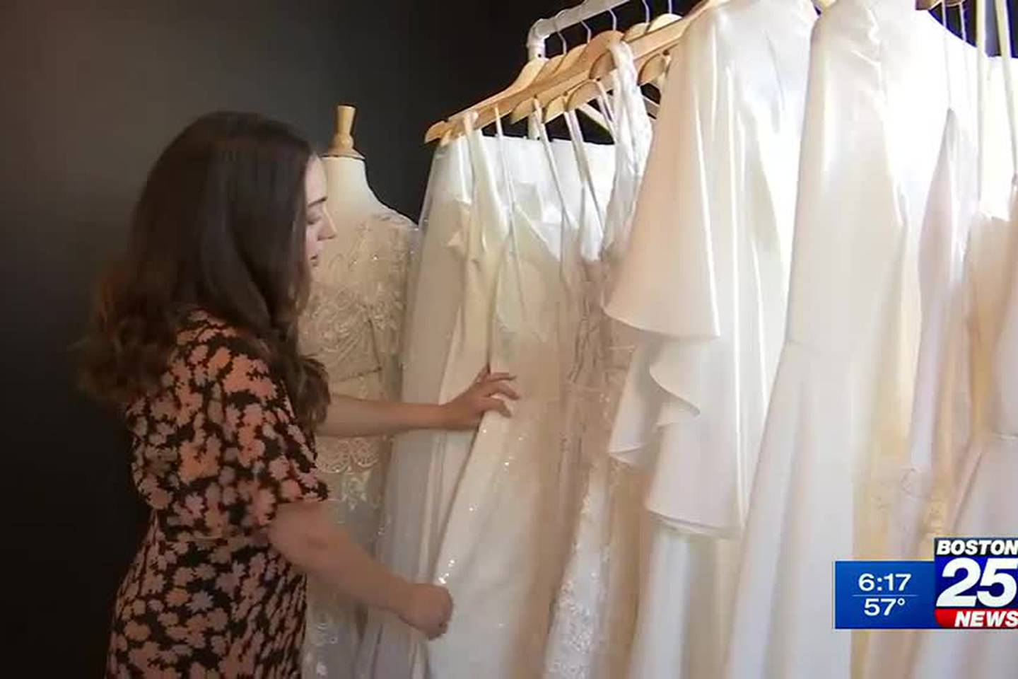 Brides saying ‘I do’ to environmentally-friendly gowns – Boston 25 News