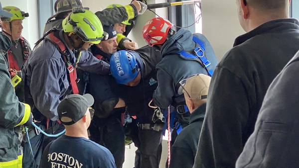 High angle rescue of two window washers in Boston