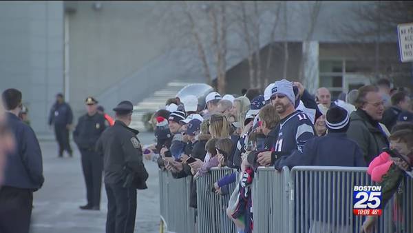 Patriots arrive back in New England with sixth Super Bowl title