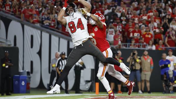 Todd Bowles explains why Bucs allowed Cameron Brate to continue playing after experiencing head trauma