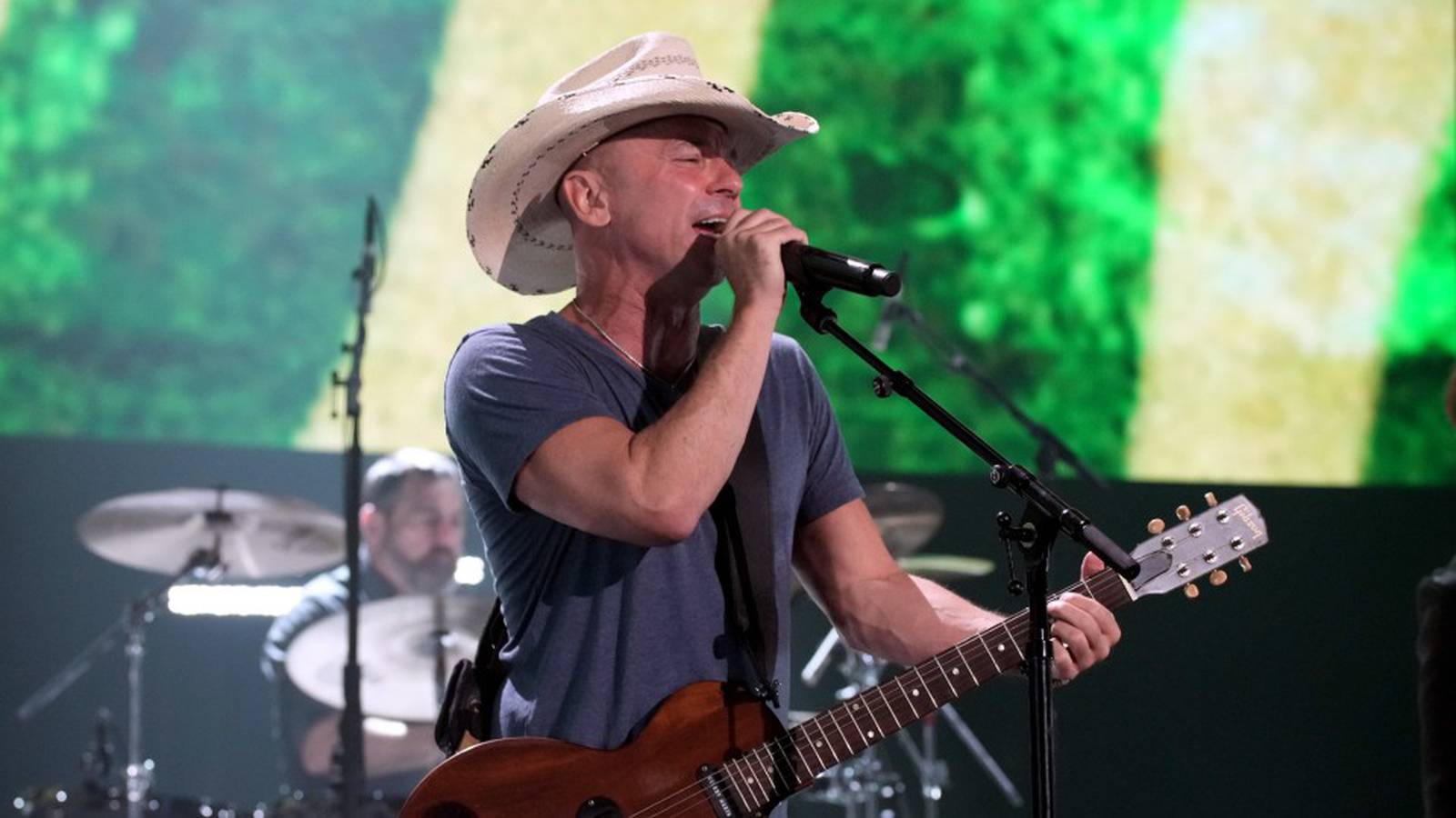 Heading to see Kenny Chesney at Gillette Stadium this weekend? Here’s