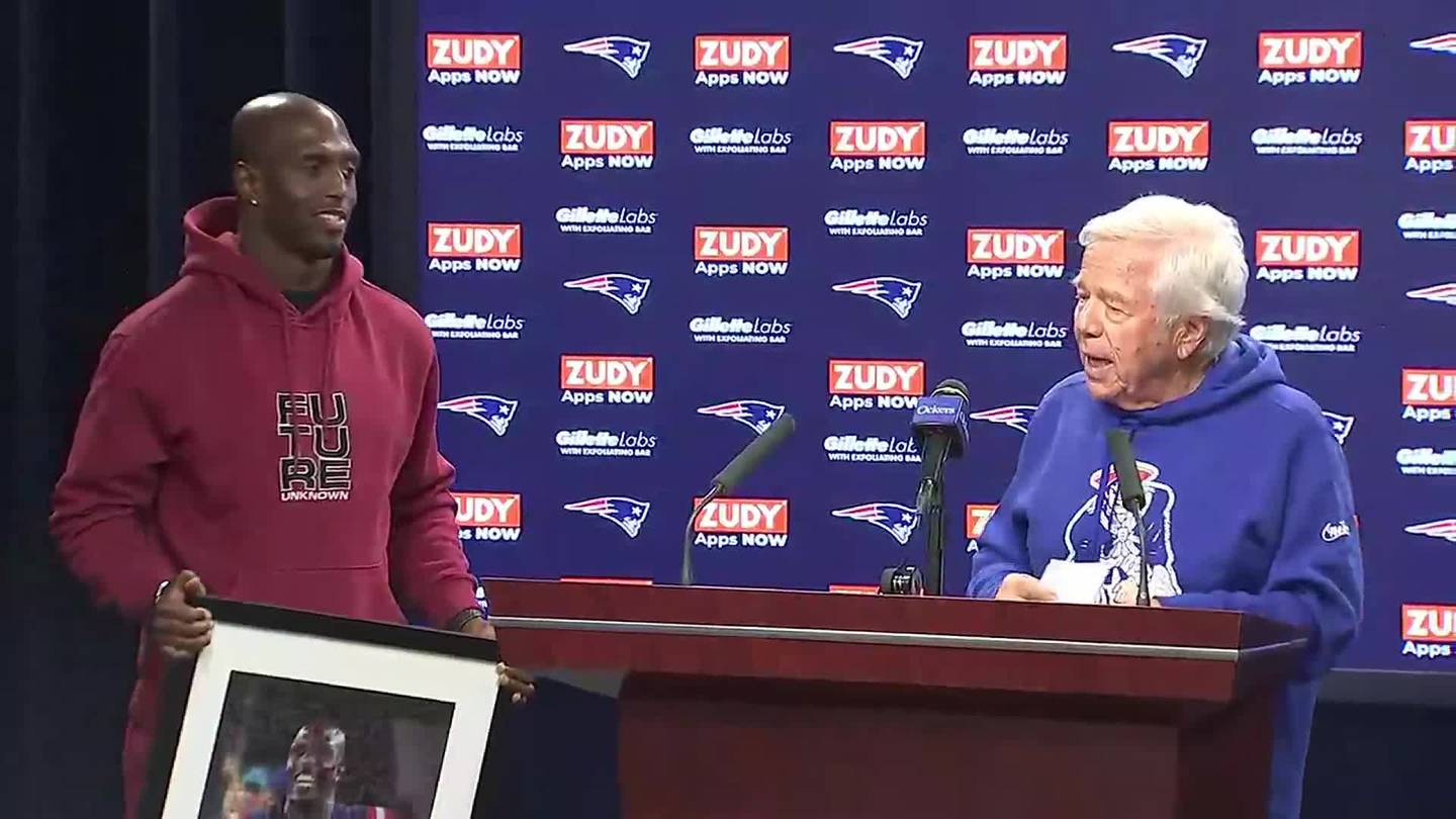 ‘Special achievement”: Robert Kraft honors longtime Patriot Devin McCourty ahead of 200th NFL game