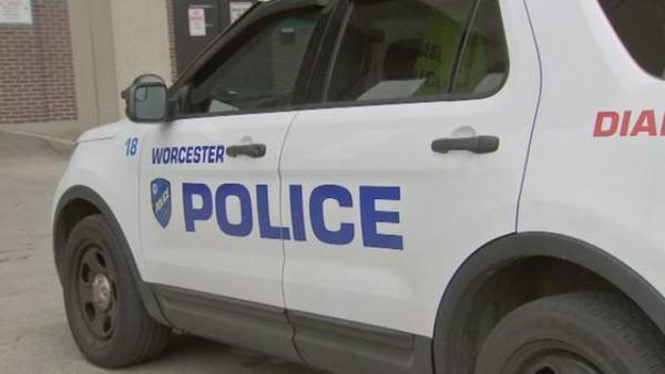 Worcester police investigating stabbing on Chandler St 