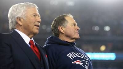 Bill Belichick and Robert Kraft Ended Final Press Conference With Really  Awkward Moment - Sports Illustrated