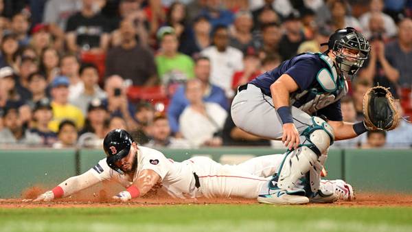 Polanco, Moore lead Mariners to 10-6 win over Red Sox