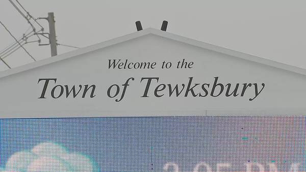 Mystery nurse helps save man after possible seizure in Tewksbury