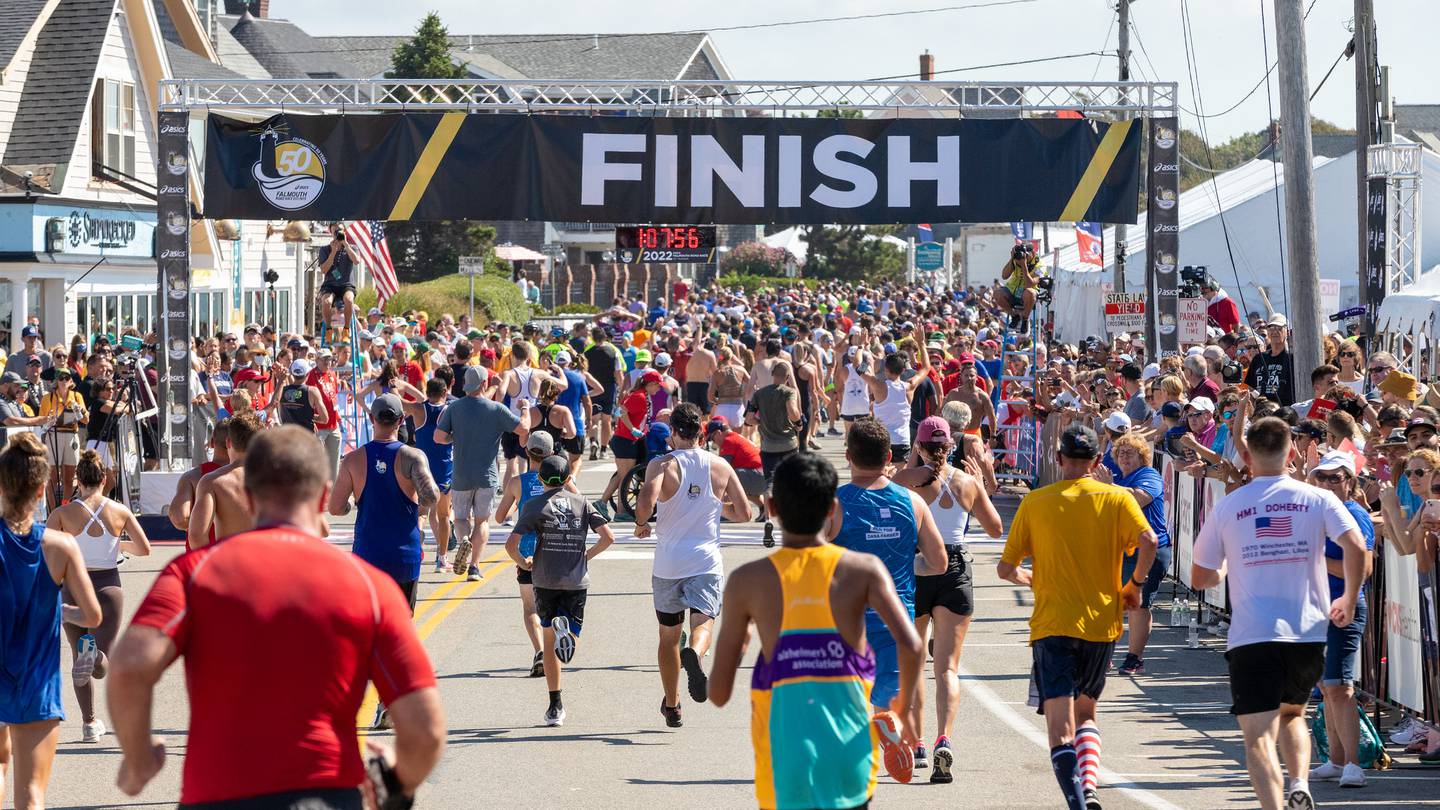 2023 Falmouth Road Race Start time, road closures, parking details