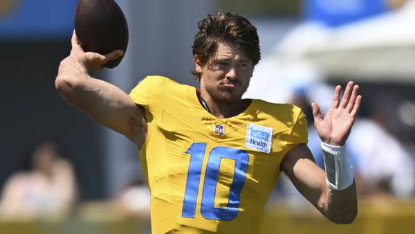 Chargers QB Justin Herbert will miss at least 2 weeks because of a right foot injury