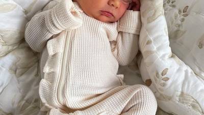 Photos: Bruins star David Pastrnak, girlfriend announce birth of baby girl