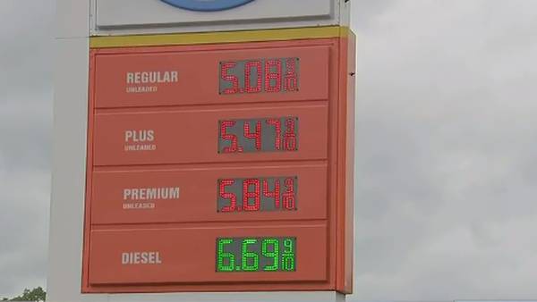 Gas prices jump overnight to new record in Massachusetts