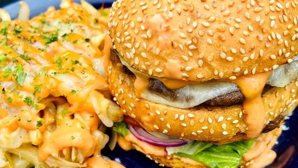Massachusetts restaurant ranked among ‘top 100 burger spots’ in America