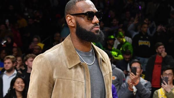 LeBron James denies return timetable after reports claim he'd play final week of Lakers' regular season