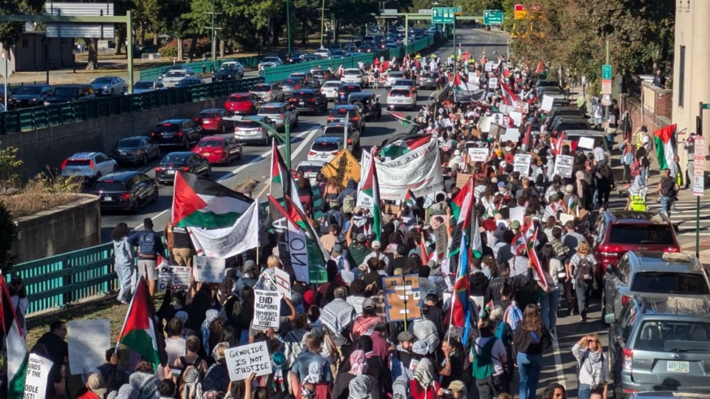 Manifestantes pro palestinos detienen el tráfico en Storrow Drive antes del aniversario del ataque de Hamas del 7 de octubre – Boston 25 News