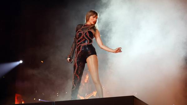Swifties beware: Five keys when looking for Taylor Swift tickets at Gillette