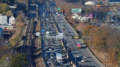 Thanksgiving travel 2022: Best and worst times to drive, highways in Mass. with the heaviest traffic