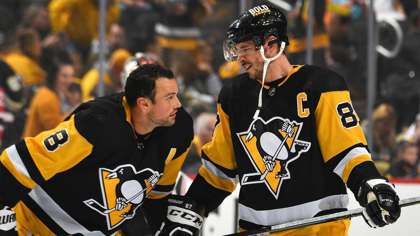 Boston Red Sox owner in talks to buy Pittsburgh Penguins hockey
