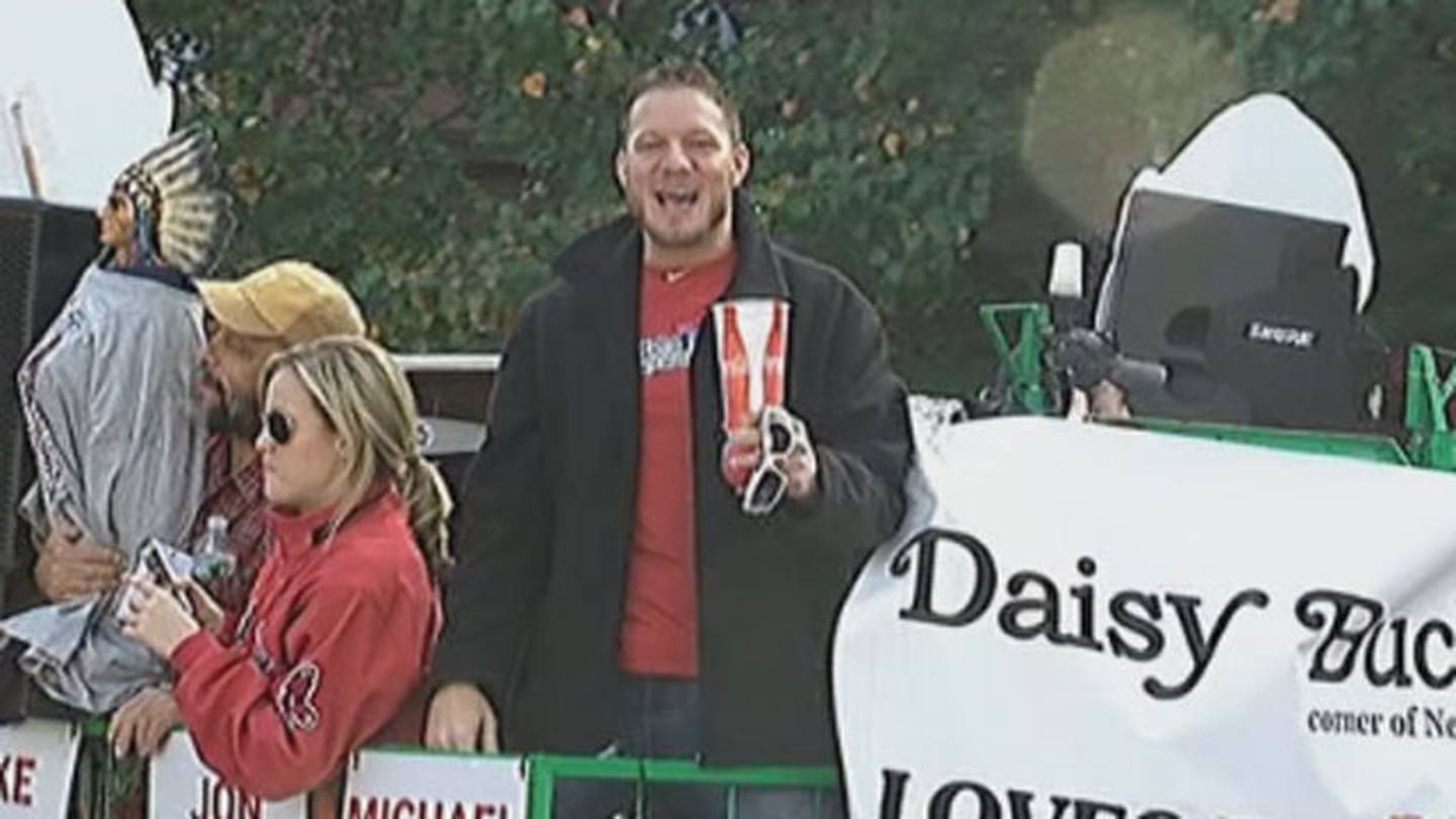 Jake Peavy excited at rolling rally, buys duck boat – Boston 25 News