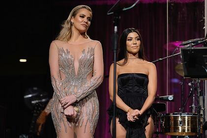 NEW YORK, NY - NOVEMBER 21: Khloe Kardashian and Kourtney Kardashian onstage at the 2016 Angel Ball hosted by Gabrielle's Angel Foundation For Cancer Research on November 21, 2016 in New York City. (Photo by Dimitrios Kambouris/Getty Images for Gabrielle's Angel Foundation)