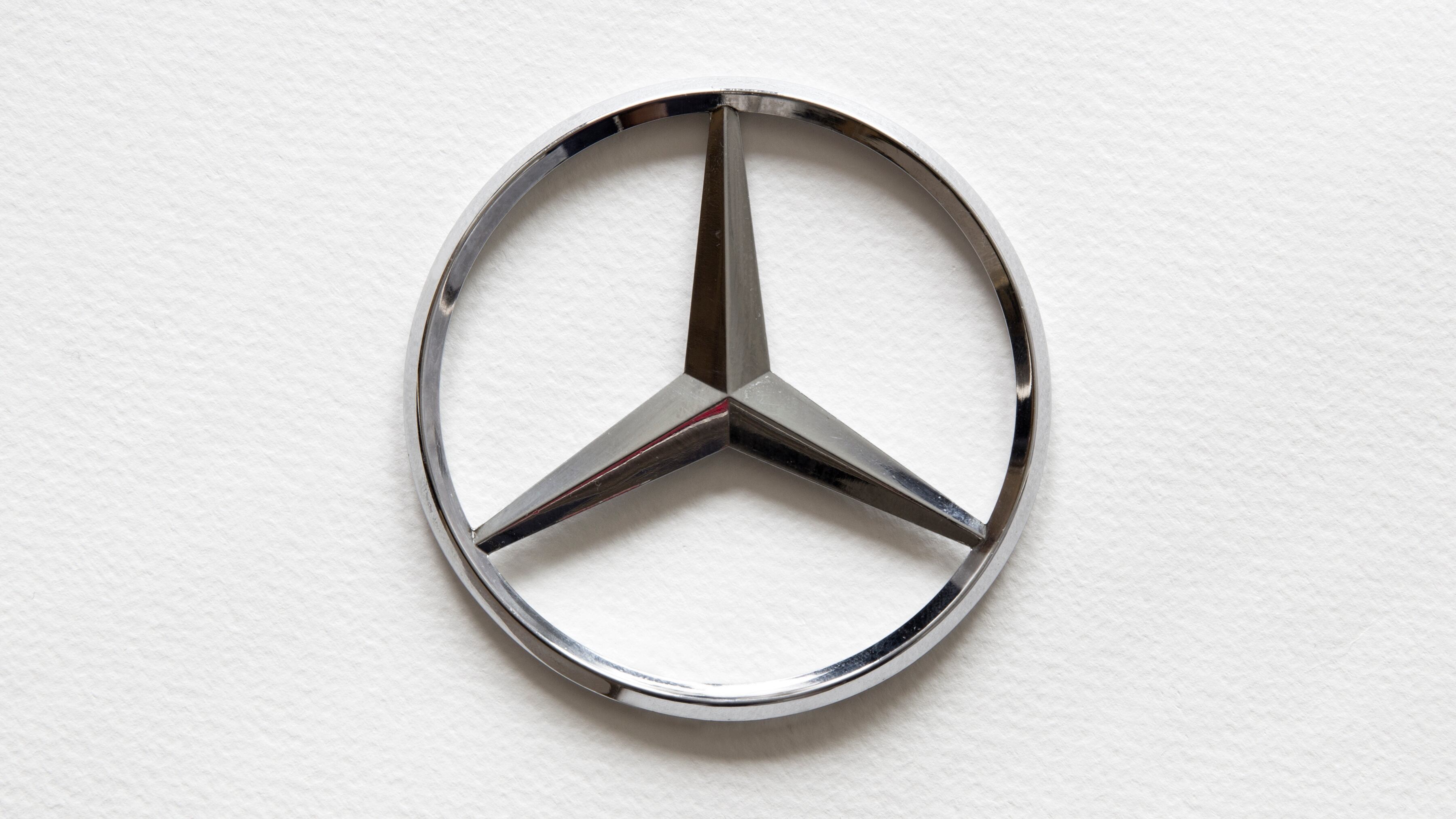 Mercedes logo