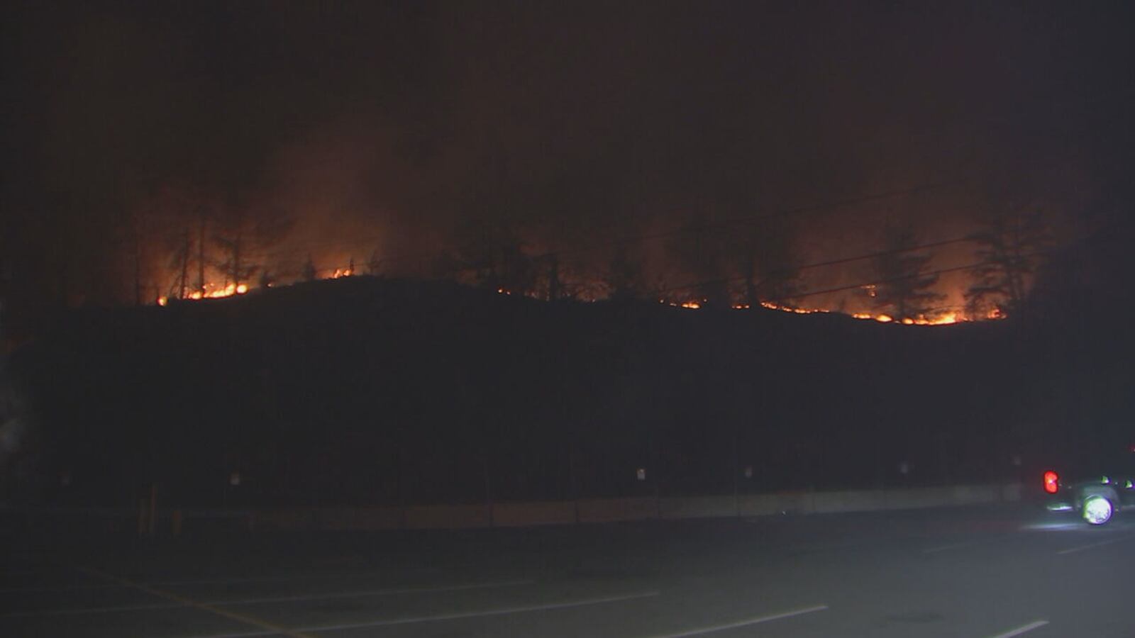 Fire crews continue to battle large overnight brush fire in Salem ...