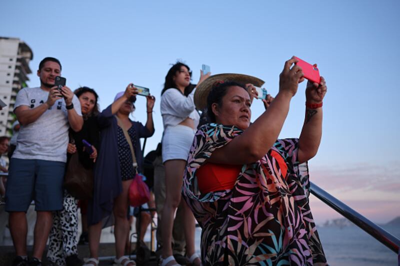 eclipse watchers