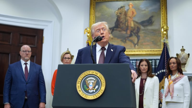 Trump announces lower drug price deals with 9 pharmaceutical companies