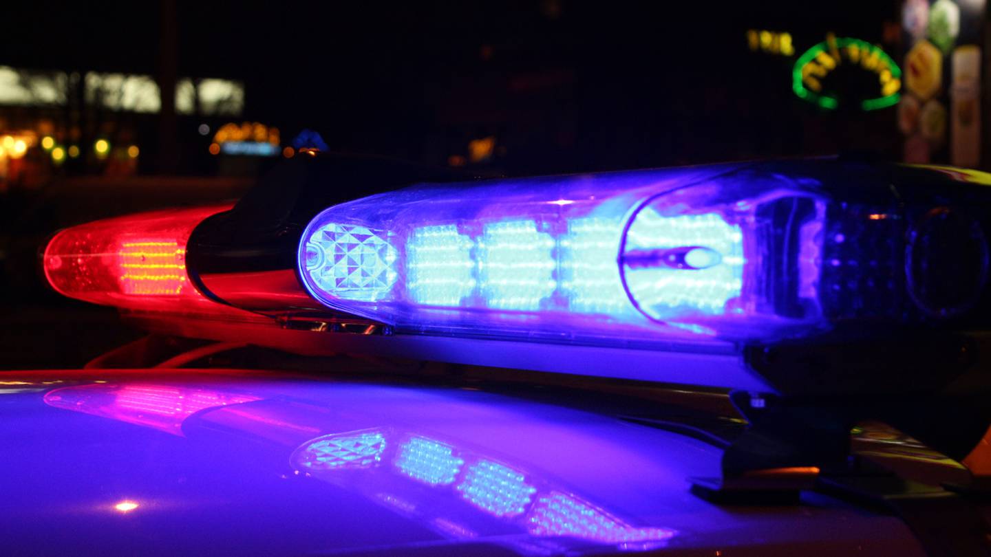 警方表示，苏德伯里一个社区夜间发生了20多起汽车被盗案件