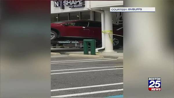 Car crashes into women’s gym in Georgetown